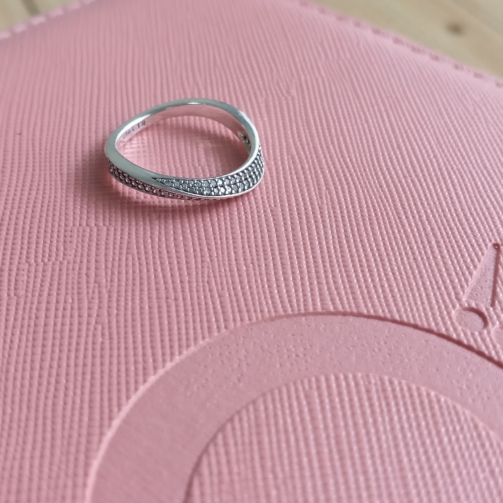 Pandora ring Authentic Size 5 - Picture 4 of 5